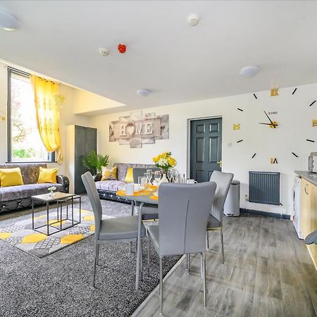 -F5Gh- For Relaxed & Cosy Stay, Free Parking, Wifi 利兹 外观 照片